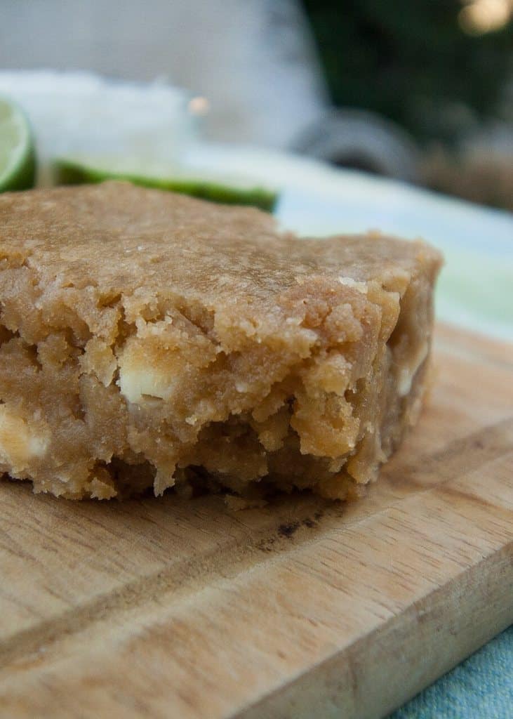 eggnog blondies cut into squares