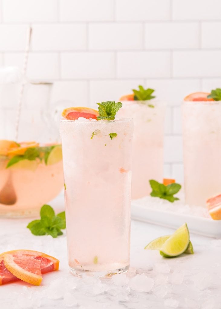 Grapefruit Mojitos